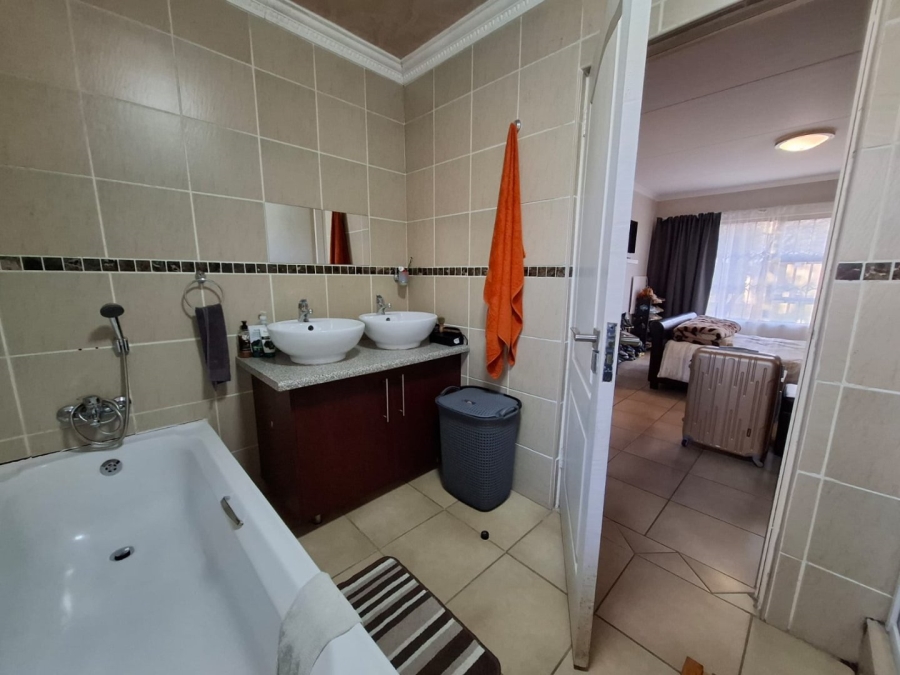 3 Bedroom Property for Sale in Shellyvale Free State